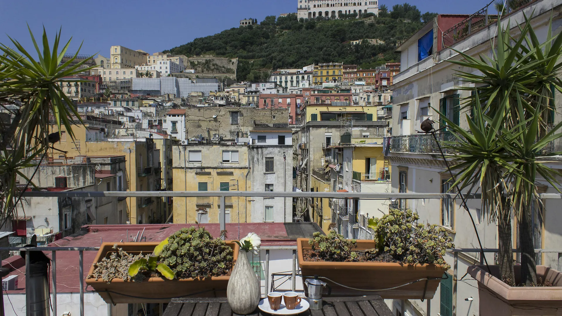 Sui Tetti Di Napoli Hotel Guest house